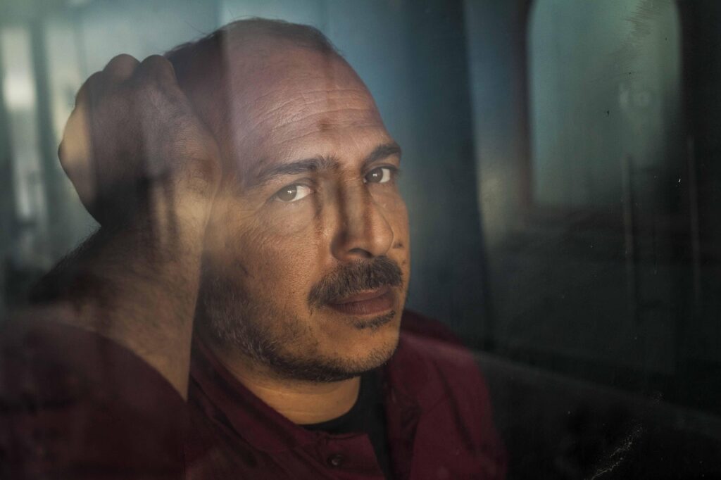 はじめての投信で少額投資を始めるための入門ガイドは？