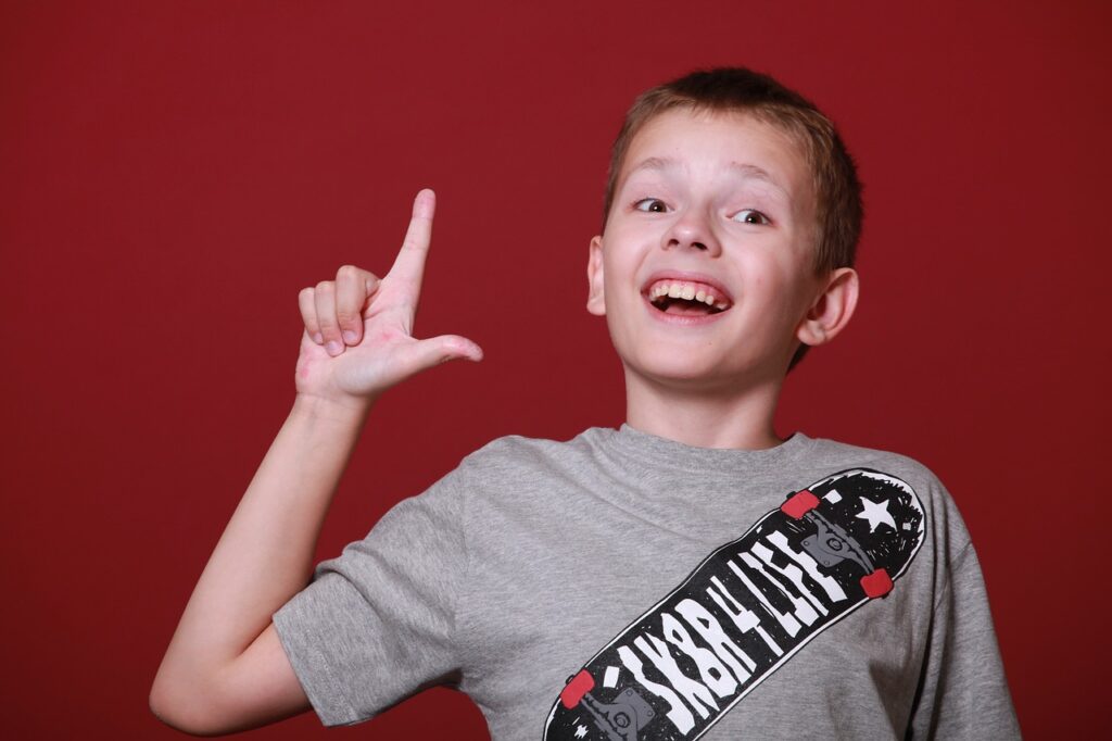 つみたてNISAで投資するETFのメリットとは？