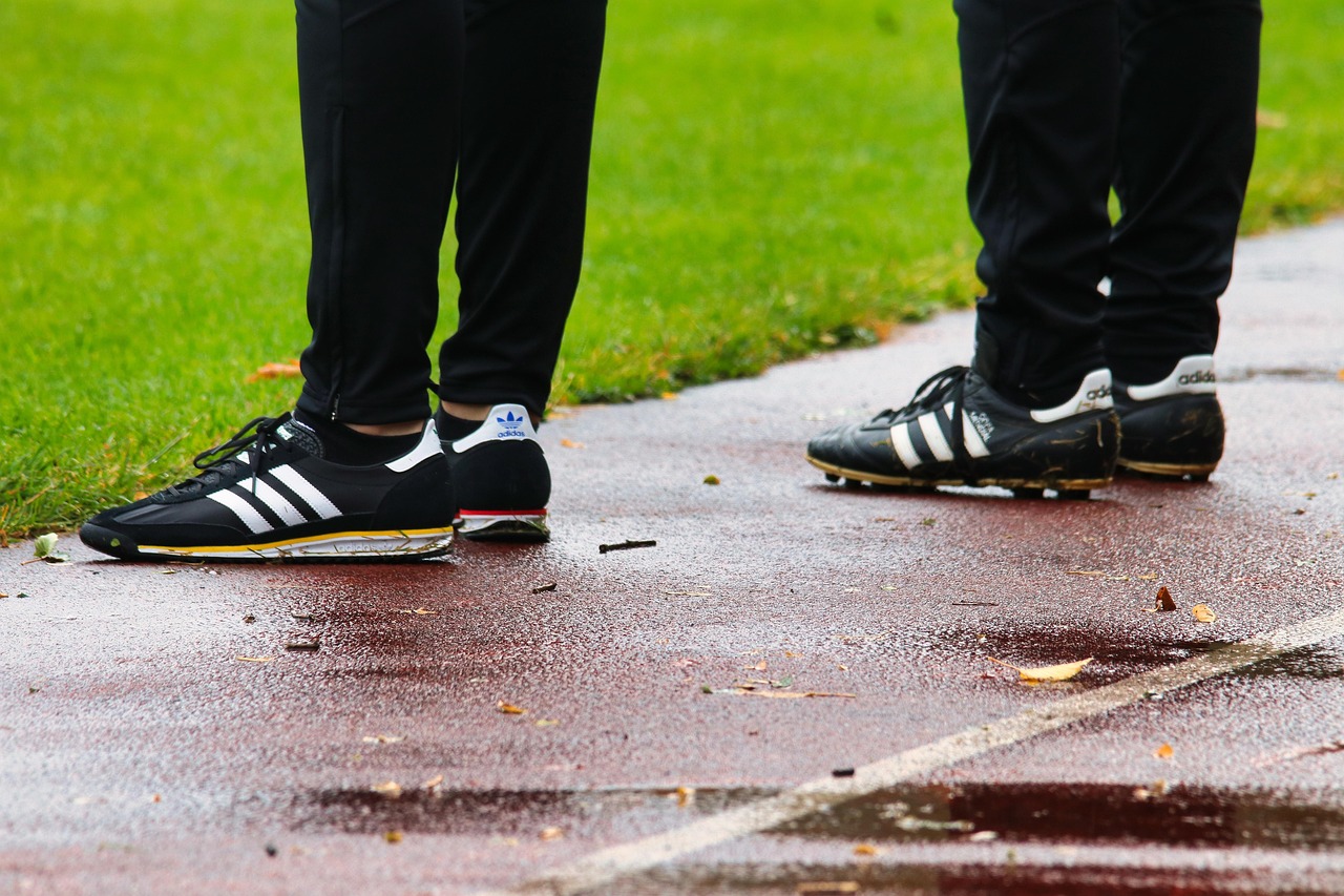 つみたてNISAと副業を並行可能にする方法は？