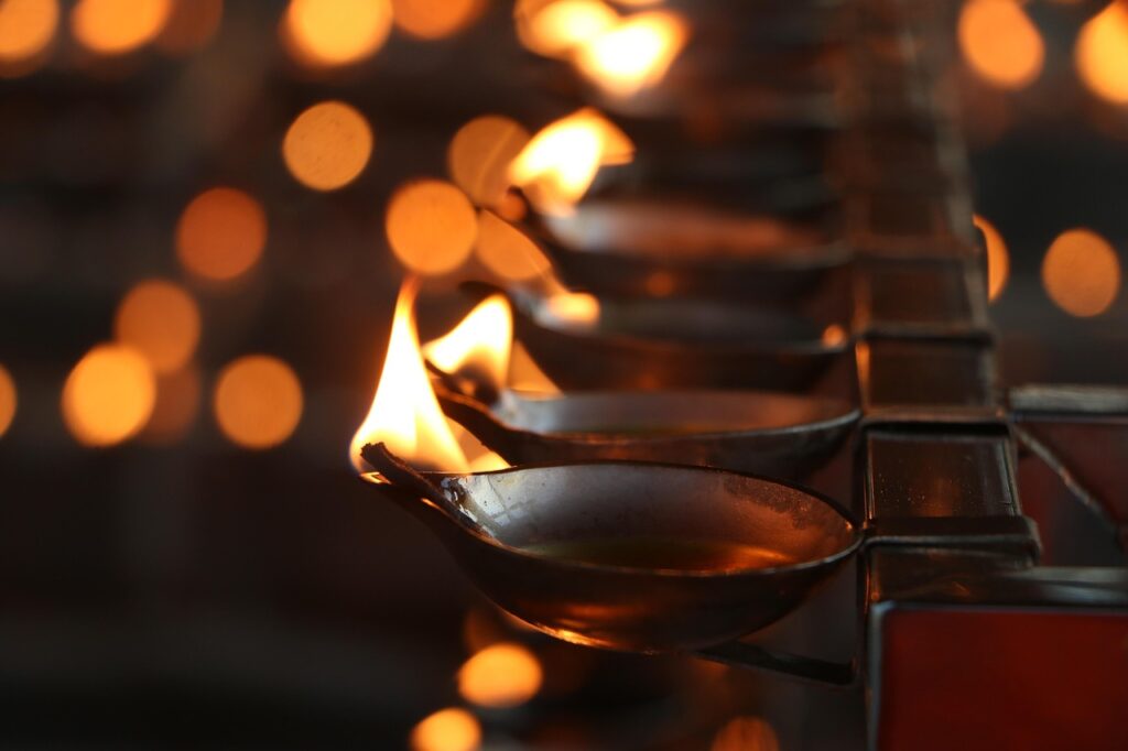 つみたてNISAを教育資金に使う方法はどのようにするべき？